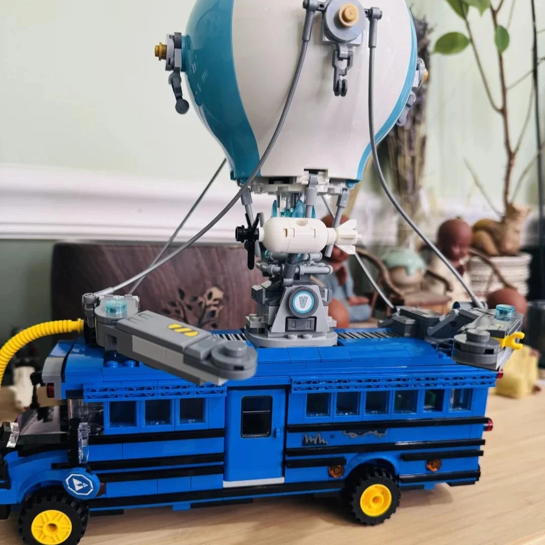 2025 NEW Battle Model Bricks Bus Building Blocks Set Educational Toys For Children Birthday Gift Vehicle Gift for Boys 954pcs - CADA BRICKS®