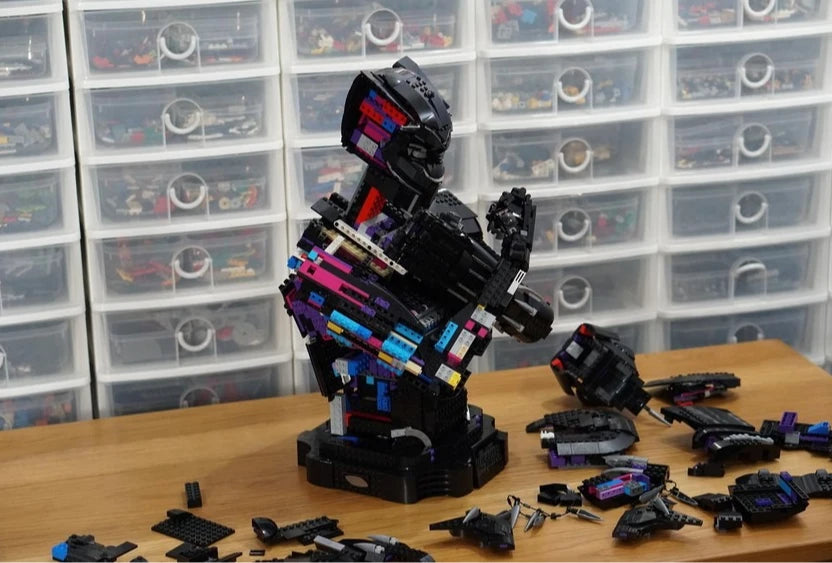 2925pcs Moc 76215 Superhero Black Panther Bust Megafigure Model Building Blocks Bricks Diy Creative Educational Toys Kid Gift - CADA BRICKS®