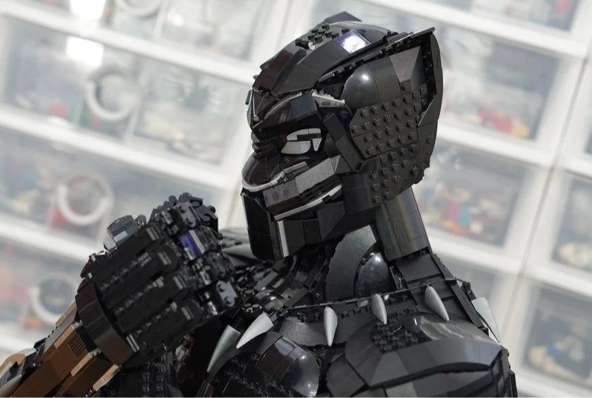 2925pcs Moc 76215 Superhero Black Panther Bust Megafigure Model Building Blocks Bricks Diy Creative Educational Toys Kid Gift - CADA BRICKS®