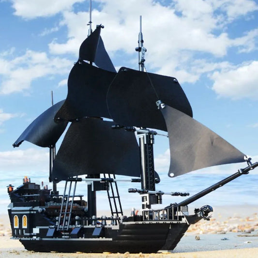 Pirates Of The Caribbean Ship Queen's Revenge Warship Black Pearl Sailboat Building Block Bricks MOC 4195 Assembly Toys Kid Gift
