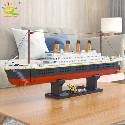 HUIQIBAO 1288pcs Titanic Model Cruise Ship 3D Mini Building Blocks Boat Bricks Collection DIY Toys for Children Gift